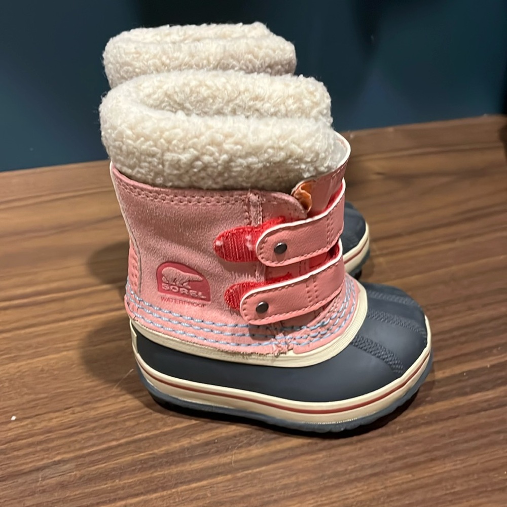 Sorel Kids' Pink and Black Snow Boots
